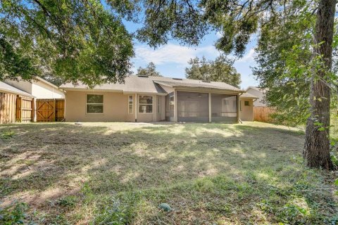 Villa ou maison à vendre à DeLand, Floride: 3 chambres, 196.12 m2 № 1379381 - photo 20