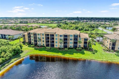 Condominio en venta en Bradenton, Florida, 2 dormitorios, 104.14 m2 № 1379414 - foto 1