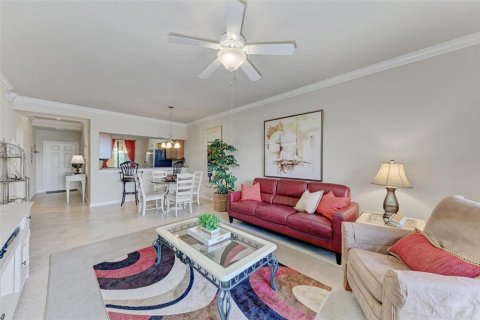 Copropriété à vendre à Bradenton, Floride: 2 chambres, 104.14 m2 № 1379414 - photo 17