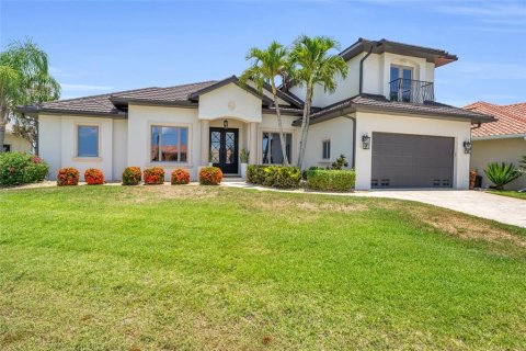 Villa ou maison à vendre à Punta Gorda, Floride: 4 chambres, 248.98 m2 № 1243021 - photo 16