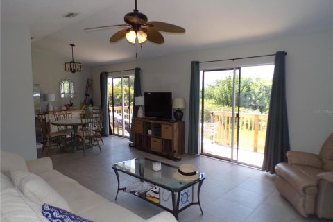 Casa en alquiler en Port Charlotte, Florida, 2 dormitorios, 80.64 m2 № 1340321 - foto 28