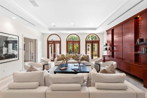 Villa ou maison à vendre à Golden Beach, Floride: 6 chambres, 543.11 m2 № 1043839 - photo 9