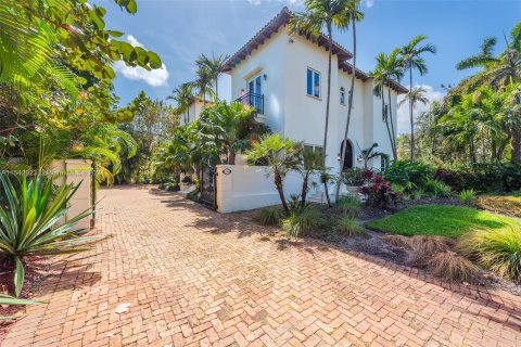 Villa ou maison à vendre à Golden Beach, Floride: 6 chambres, 543.11 m2 № 1043839 - photo 5