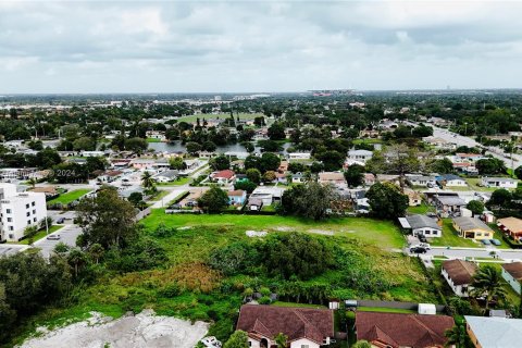 Immobilier commercial à vendre à Miami Gardens, Floride № 1292407 - photo 5