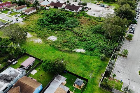 Propiedad comercial en venta en Miami Gardens, Florida № 1292407 - foto 7