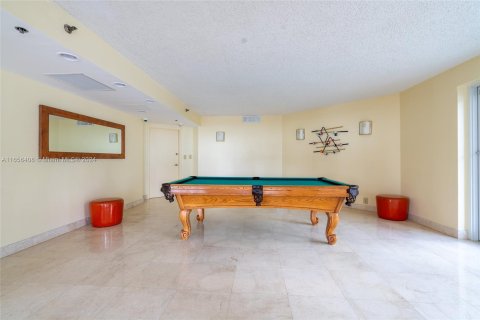 Condo in Miami Beach, Florida, 2 bedrooms  № 1356955 - photo 7