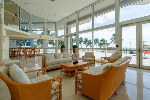 Copropriété à louer à Miami Beach, Floride: 2 chambres, 94.76 m2 № 1356955 - photo 6