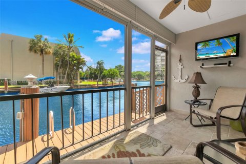 Copropriété à vendre à Pompano Beach, Floride: 2 chambres, 96.15 m2 № 1356916 - photo 2