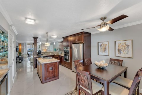 Copropriété à vendre à Pompano Beach, Floride: 2 chambres, 96.15 m2 № 1356916 - photo 17