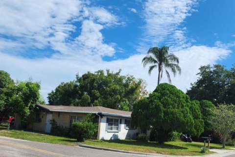 Apartment in New Port Richey, Florida 1 bedroom, 56.02 sq.m. № 1341075 - photo 1