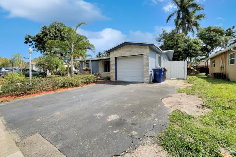 Villa ou maison à vendre à Lauderdale Lakes, Floride: 2 chambres, 88.35 m2 № 1075747 - photo 18