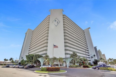 Condo in Fort Lauderdale, Florida, 2 bedrooms  № 1050145 - photo 6