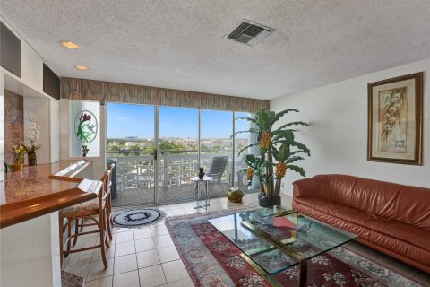 Condo in Fort Lauderdale, Florida, 2 bedrooms  № 1050145 - photo 29