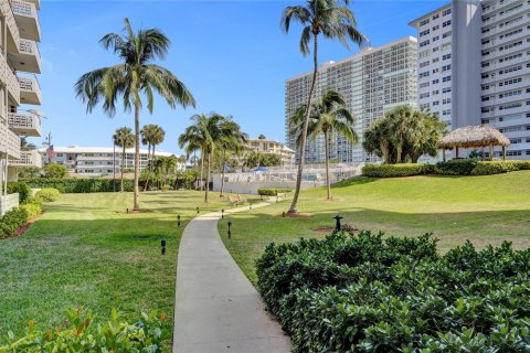 Condo in Fort Lauderdale, Florida, 2 bedrooms  № 1050145 - photo 3