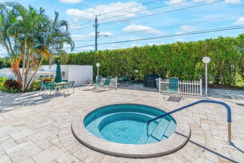 Casa en venta en Delray Beach, Florida, 2 dormitorios, 88.54 m2 № 1071346 - foto 1