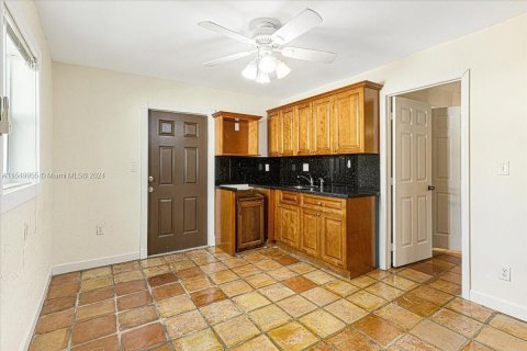 House in Davie, Florida 3 bedrooms, 130.99 sq.m. № 1065238 - photo 25