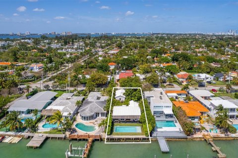 Купить земельный участок в Майами-Бич, Флорида № 1065236 - фото 5