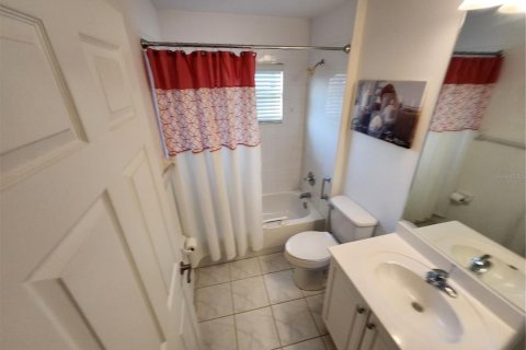 House in Punta Gorda, Florida 3 bedrooms, 139.17 sq.m. № 1213930 - photo 13