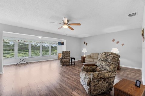 Condominio en venta en Winter Haven, Florida, 1 dormitorio, 71.35 m2 № 1387259 - foto 16