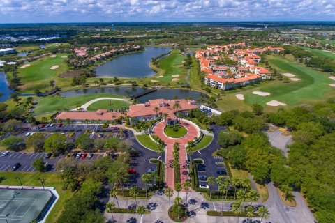 Condo in Vero Beach, Florida, 3 bedrooms  № 1171315 - photo 1