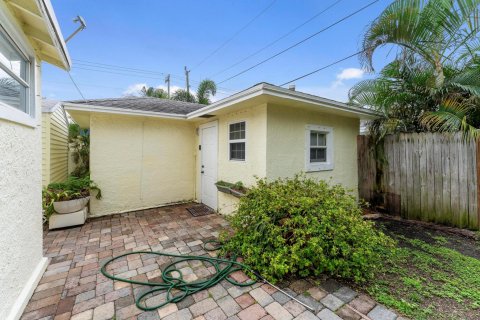 House in West Palm Beach, Florida 3 bedrooms, 146.79 sq.m. № 1054637 - photo 18