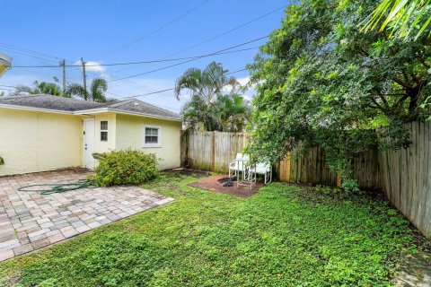 House in West Palm Beach, Florida 3 bedrooms, 146.79 sq.m. № 1054637 - photo 8