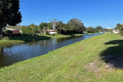 Immobilier commercial à vendre à Palm Beach Gardens, Floride № 1045386 - photo 2