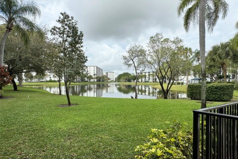 Condominio en venta en Pompano Beach, Florida, 2 dormitorios, 71.53 m2 № 1045471 - foto 7