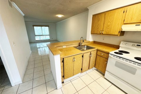 Condo in Pompano Beach, Florida, 2 bedrooms  № 1045471 - photo 16