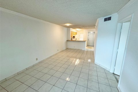 Copropriété à vendre à Pompano Beach, Floride: 2 chambres, 71.53 m2 № 1045471 - photo 25