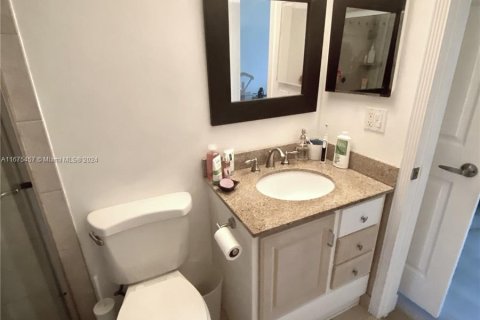 Copropriété à vendre à Deerfield Beach, Floride: 2 chambres, 82.4 m2 № 1401212 - photo 17