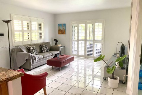 Copropriété à vendre à Deerfield Beach, Floride: 2 chambres, 82.4 m2 № 1401212 - photo 5