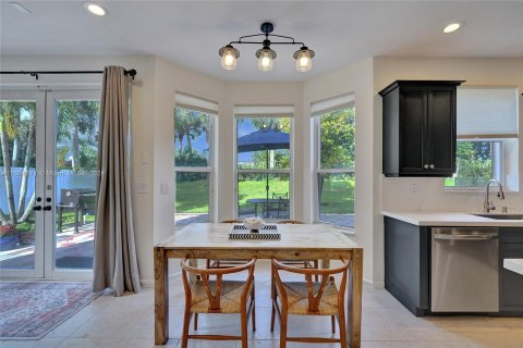 Casa en venta en Pembroke Pines, Florida, 5 dormitorios, 290.23 m2 № 1401181 - foto 29