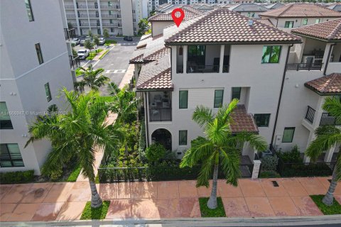 Townhouse in URBANA in Doral, Florida 3 bedrooms, 219.81 sq.m. № 1381635 - photo 12