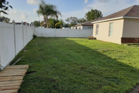 Villa ou maison à vendre à Kissimmee, Floride: 4 chambres, 160.72 m2 № 1247746 - photo 13