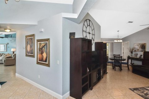 Villa ou maison à vendre à Punta Gorda, Floride: 3 chambres, 205.41 m2 № 1267707 - photo 17