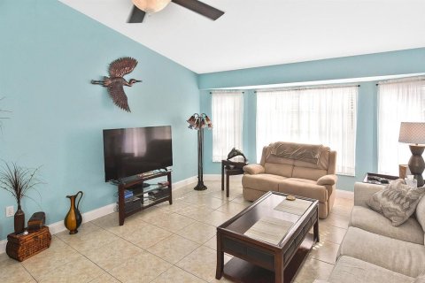 Villa ou maison à vendre à Punta Gorda, Floride: 3 chambres, 205.41 m2 № 1267707 - photo 29