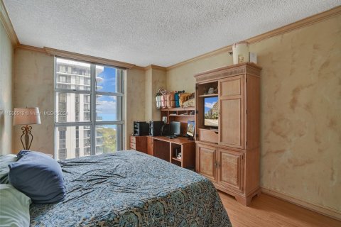 Condominio en venta en Surfside, Florida, 3 dormitorios, 190.45 m2 № 1080193 - foto 30