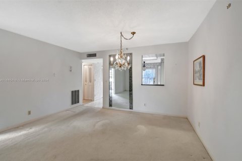 Copropriété à vendre à Delray Beach, Floride: 2 chambres, 98.48 m2 № 1328599 - photo 16