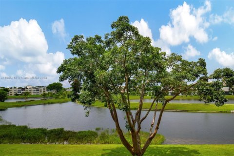 Condominio en venta en Delray Beach, Florida, 2 dormitorios, 98.48 m2 № 1328599 - foto 2