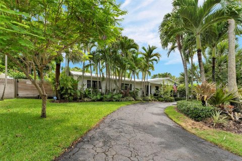 Villa ou maison à vendre à Palmetto Bay, Floride: 4 chambres, 254.83 m2 № 1328648 - photo 1