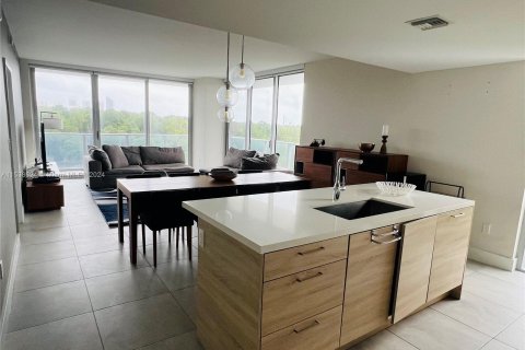 Condominio en venta en North Miami Beach, Florida, 3 dormitorios, 144.56 m2 № 1028832 - foto 11