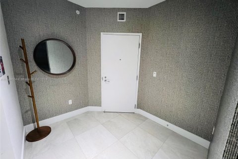 Condominio en venta en North Miami Beach, Florida, 3 dormitorios, 144.56 m2 № 1028832 - foto 2