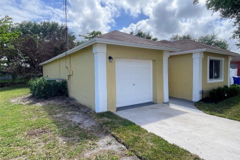 Villa ou maison à vendre à Fort Lauderdale, Floride: 3 chambres, 116.69 m2 № 1079337 - photo 1