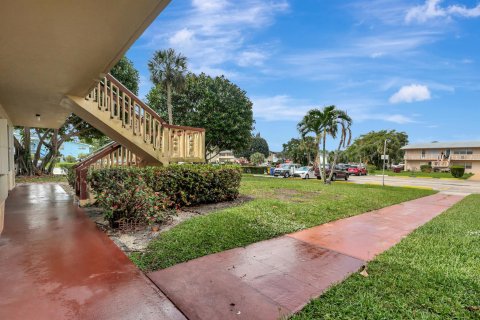 Condo in West Palm Beach, Florida, 2 bedrooms  № 1061382 - photo 19