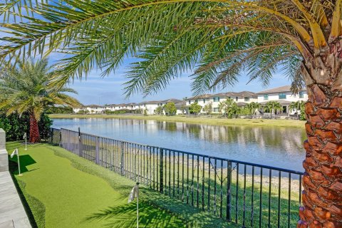 Villa ou maison à vendre à Parkland, Floride: 5 chambres, 382.94 m2 № 1034108 - photo 3