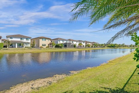 Villa ou maison à vendre à Parkland, Floride: 5 chambres, 382.94 m2 № 1034108 - photo 4