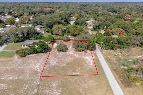 Terreno en venta en DeBary, Florida № 1285408 - foto 1