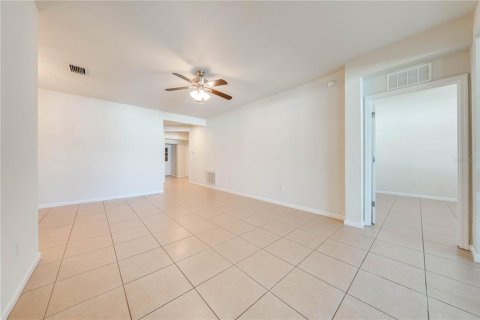 Condo in Ocala, Florida, 2 bedrooms  № 1403726 - photo 21