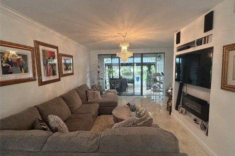 Adosado en venta en Aventura, Florida, 3 dormitorios, 188.78 m2 № 1075505 - foto 13